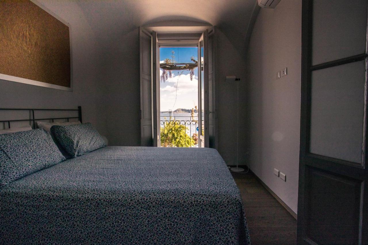 Appartement La Dimora Del Glicine 2 à Belgirate Extérieur photo